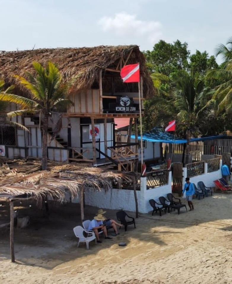 Hostal Punta Cangrejo San Onofre Bagian luar foto